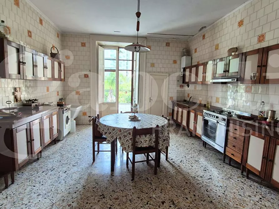 Immagine 45 di Appartamento in vendita  in Corso Umberto I, 94 a Torre Annunziata