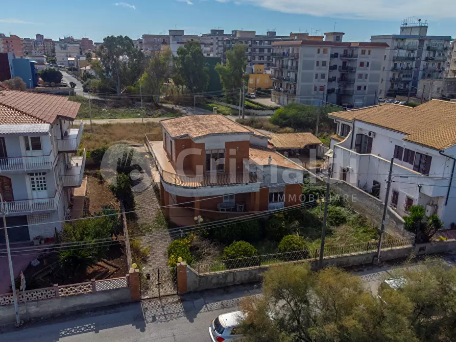 Immagine 1 di Villa in vendita  in Via Franca Maria Gianni, 40 a Siracusa