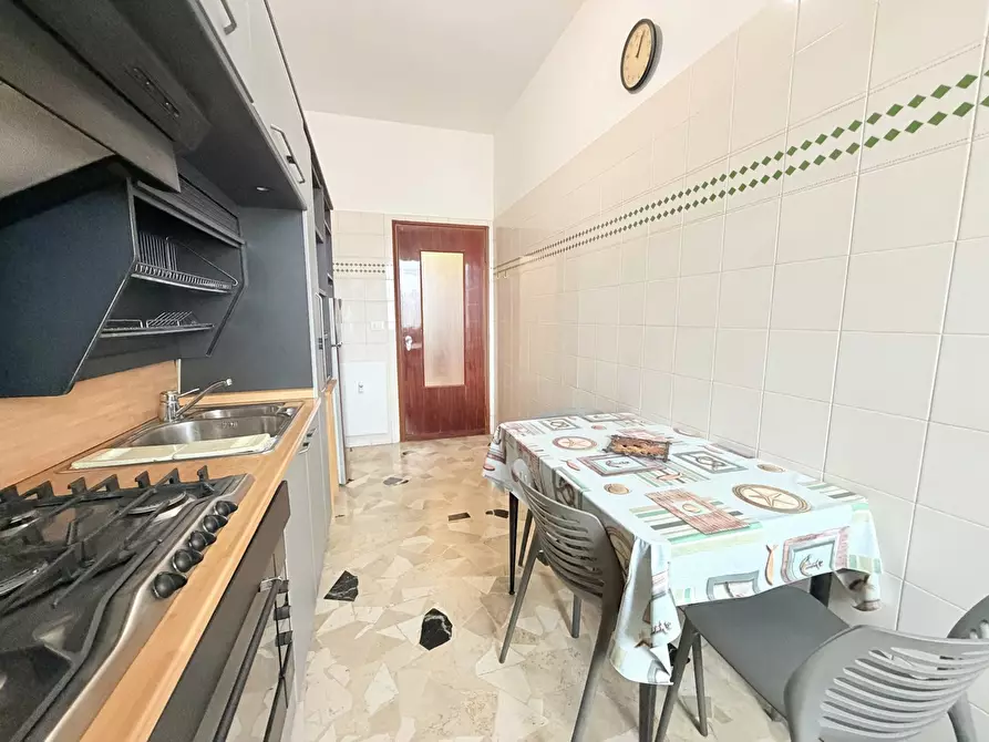 Immagine 10 di Appartamento in affitto  in Via Dante a Finale Ligure