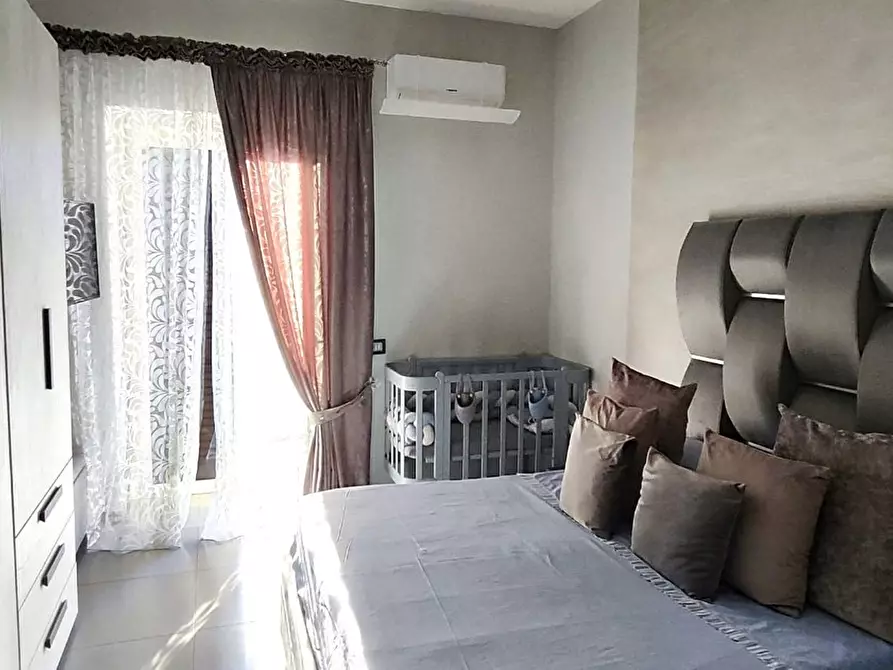 Immagine 9 di Appartamento in vendita  in Via torino a Napoli