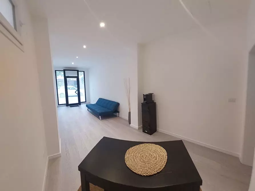 Immagine 10 di Appartamento in vendita  in Via Lazio, 5 a Riccione