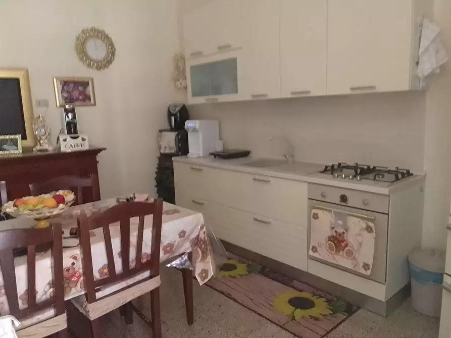 Immagine 2 di Appartamento in vendita  in Via DE AMICIS, CA/F a Taranto