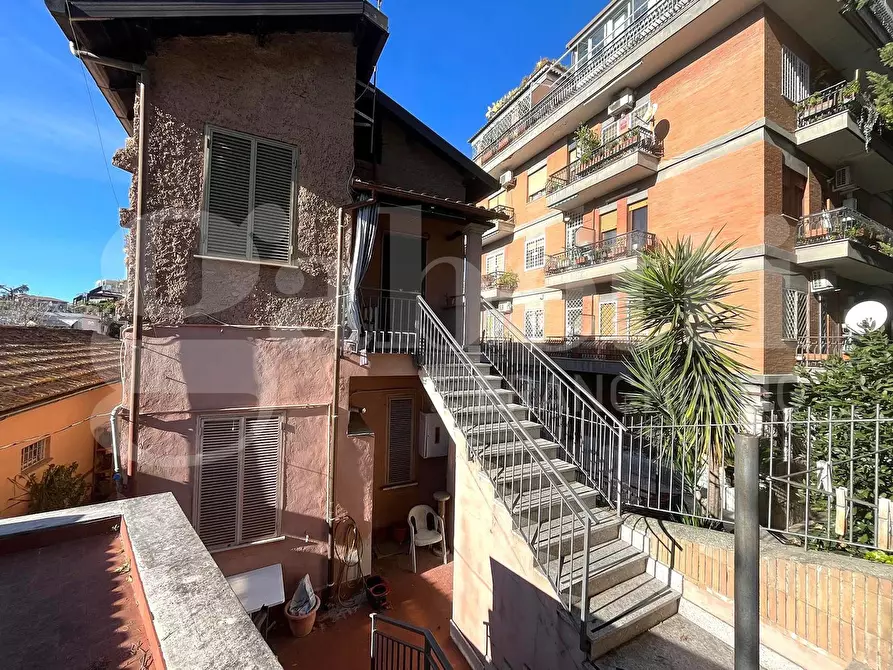 Immagine 17 di Appartamento in vendita  in Via Morlupo a Roma