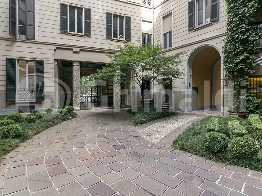 Immagine 6 di Ufficio in affitto  in Via Foro Buonaparte, 12 a Milano