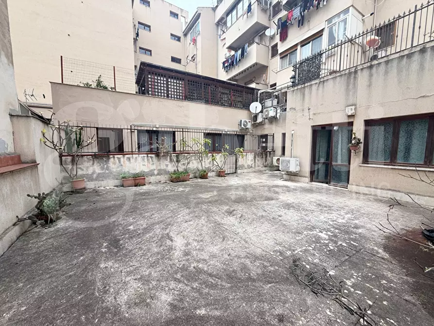 Immagine 13 di Appartamento in vendita  in Via Sampolo a Palermo