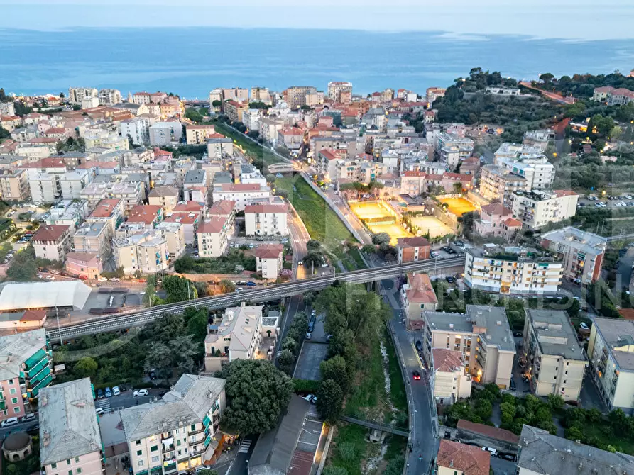 Immagine 26 di Appartamento in vendita  in Via Calvisio a Finale Ligure