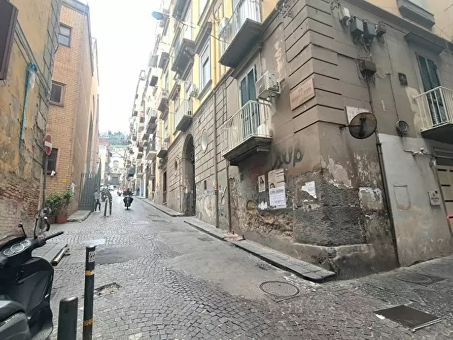 Immagine 5 di Appartamento in vendita  in Via Rosario a Portamedina a Napoli