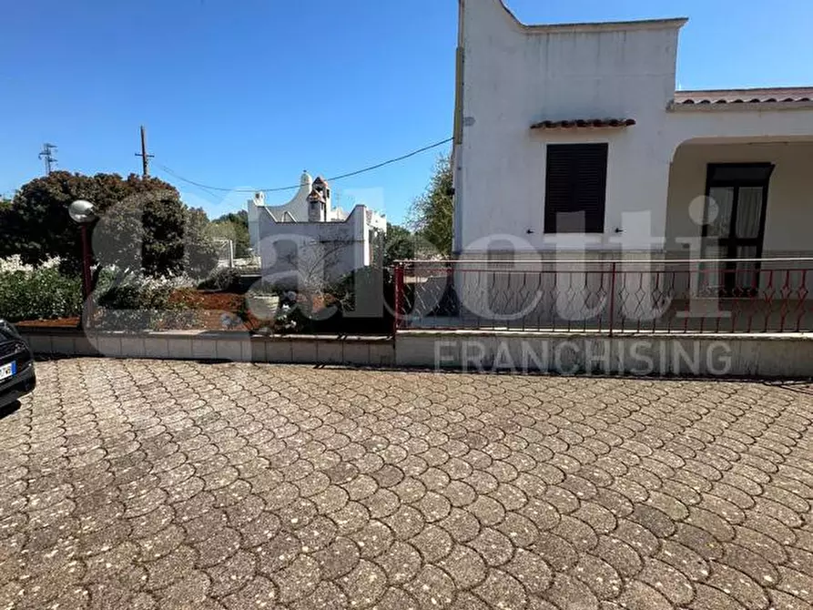 Immagine 4 di Villa in vendita  in Contrada Molillo, sn a Ostuni