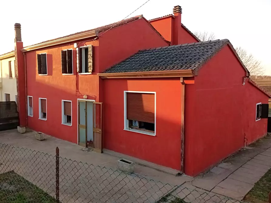 Immagine 1 di Casa indipendente in vendita  in Via Cavarzere, via CÃ  Matte, 10 a Cavarzere
