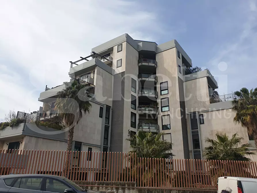 Immagine 2 di Appartamento in vendita  in Via N. Colajanni, 3/A a Bari