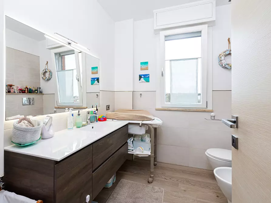 Immagine 13 di Appartamento in vendita  in Via di Dragoncello, 497 a Roma