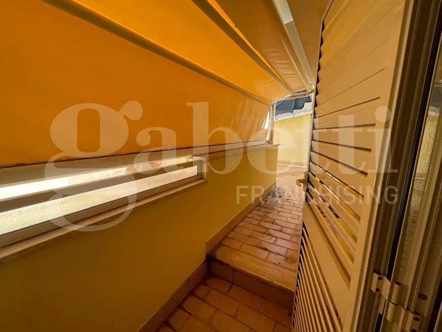 Immagine 8 di Magazzino in vendita  in Via Atratina, 99 a Gaeta