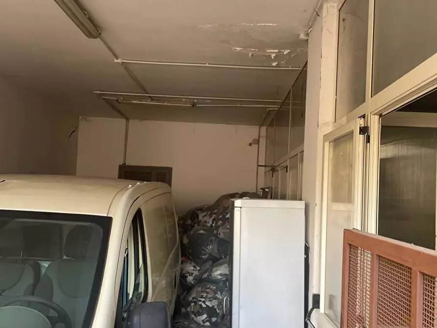 Immagine 3 di Laboratorio in vendita  in Via Cicerone, 5 a Succivo