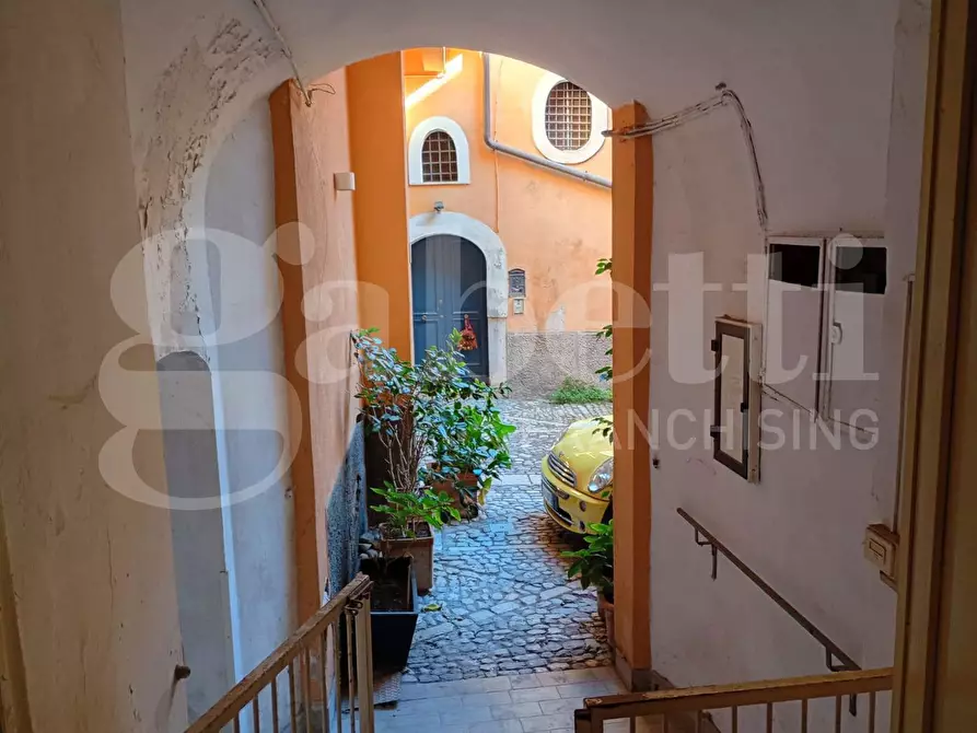 Immagine 13 di Appartamento in vendita  in Corso Garibaldi, 46 a Benevento