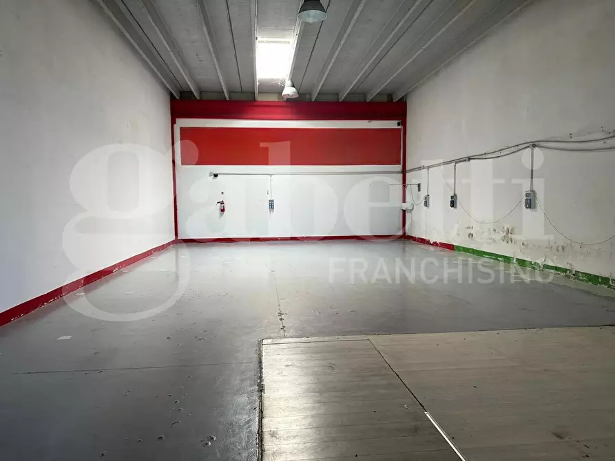 Immagine 17 di Capannone industriale in affitto  in Via Mauro ContÃ² a Bisceglie