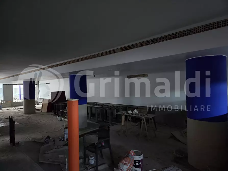 Immagine 4 di Negozio in affitto  in Via Lago Grande Ganzirri a Messina