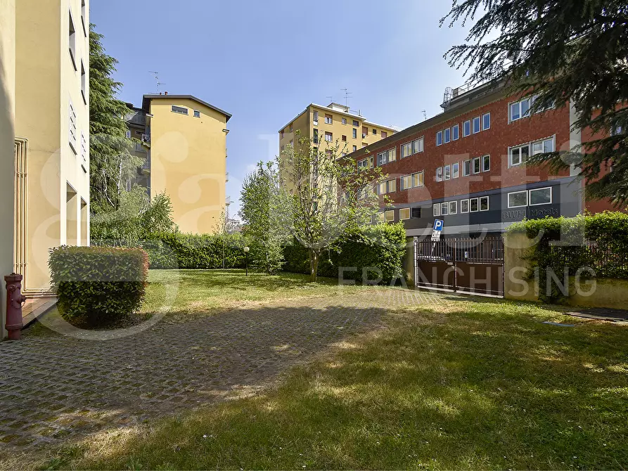Immagine 15 di Appartamento in vendita  in Via Bolama, 7 a Milano