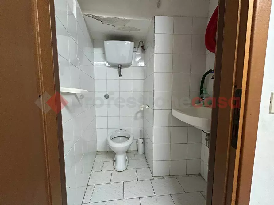 Immagine 10 di Negozio in vendita  in Piazza Guglielmo Marconi a Zagarolo