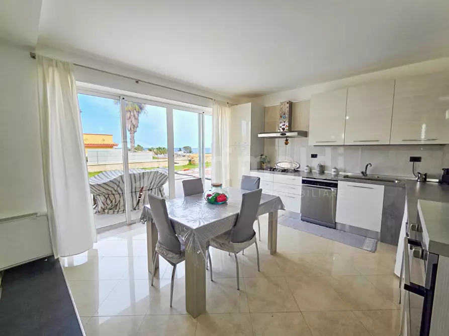 Immagine 6 di Villa in vendita  in Via C. di Lorenzo Borgia a Noto