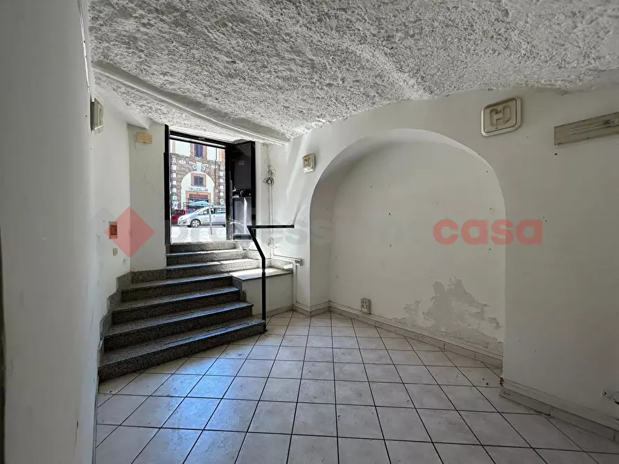 Immagine 1 di Negozio in vendita  in Piazza Guglielmo Marconi a Zagarolo
