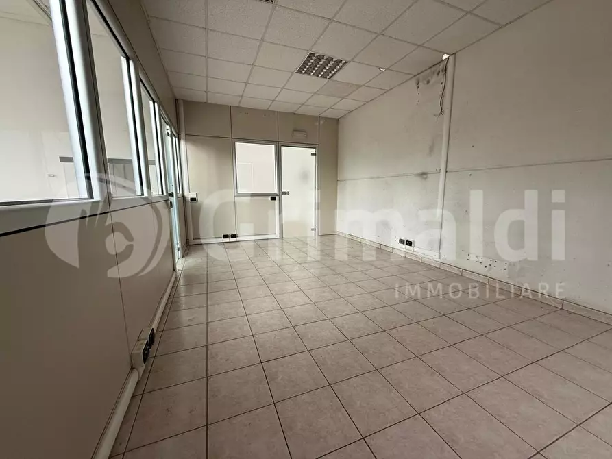 Immagine 13 di Capannone industriale in affitto  in Via camillo bozza a Corciano