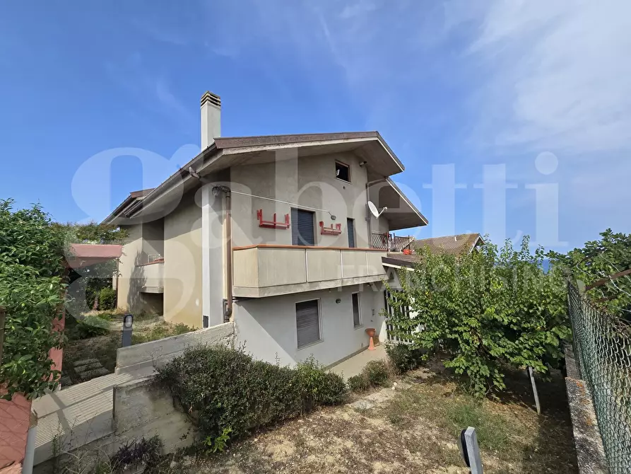 Immagine 13 di Appartamento in vendita  in Via Praga, 4 a Tortoreto