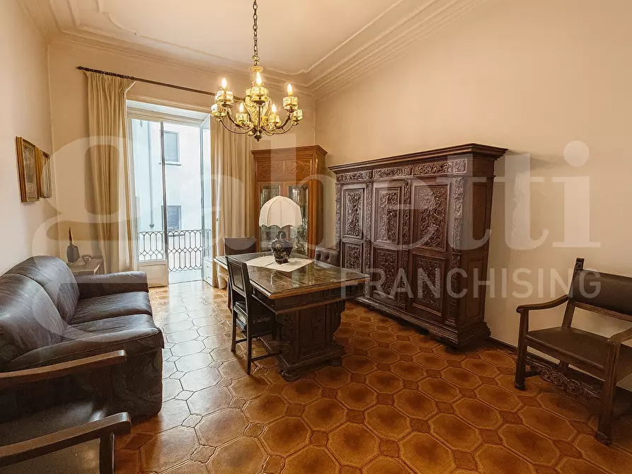 Immagine 34 di Appartamento in vendita  in Via Vittorio Emanuele II, 18 a Chieri