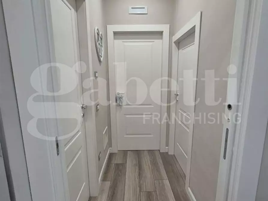 Immagine 14 di Appartamento in vendita  in Via Vittorio Veneto, 64 a Torre Annunziata