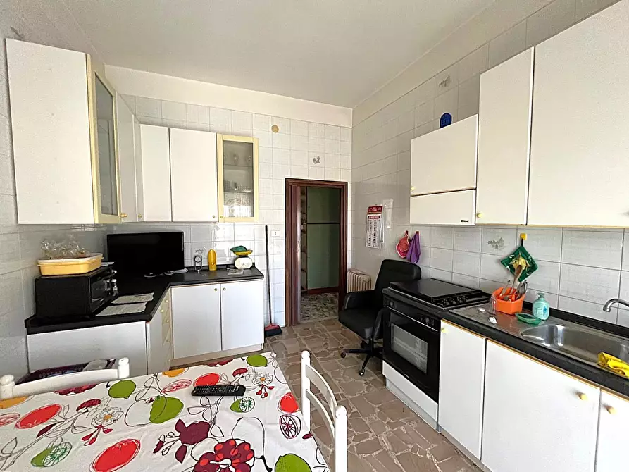 Immagine 4 di Appartamento in vendita  in Via CHECCHIA RISPOLI a San Severo