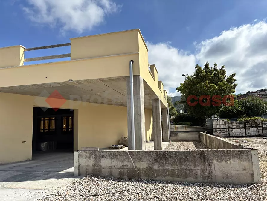 Immagine 14 di Negozio in affitto  in Via la stazza, 1 a Alatri