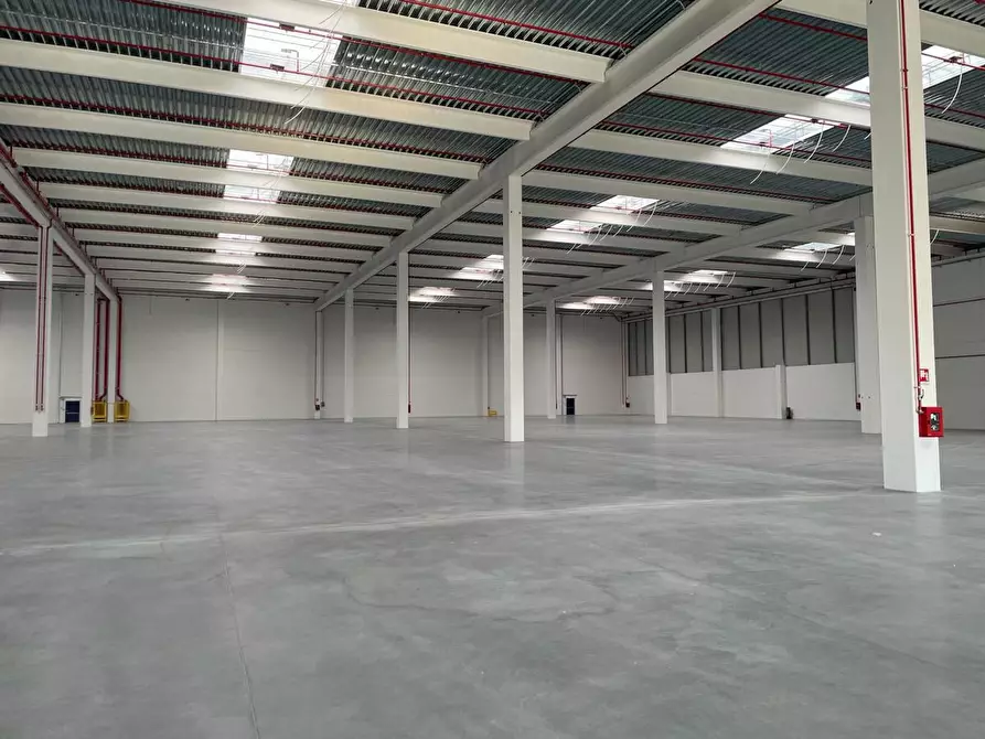 Immagine 6 di Capannone industriale in affitto  in Via fontana del visciolo, 3 a Anagni