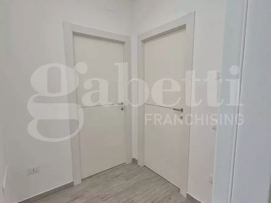 Immagine 17 di Appartamento in vendita  in Largo Cuparella, 15 a Torre Annunziata