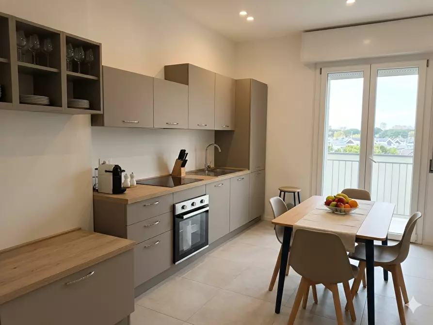 Immagine 1 di Appartamento in affitto  in Viale romagna lido di savio, 38 a Ravenna