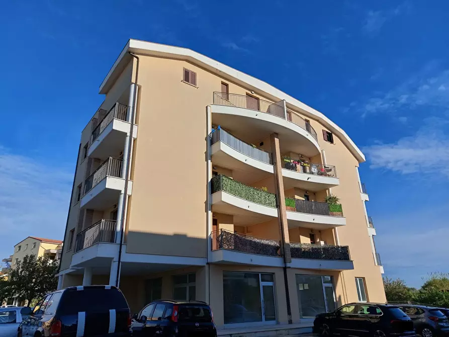 Immagine 1 di Appartamento in vendita  in Via Papa Giovanni XXIII, 53 a Corropoli