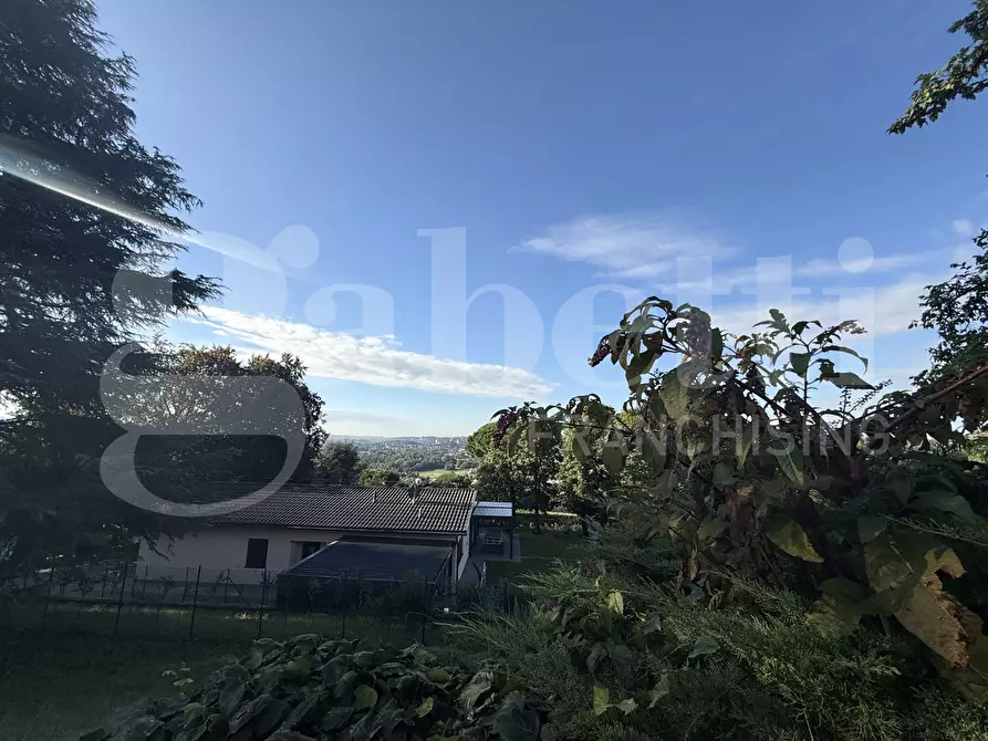 Immagine 14 di Appartamento in vendita  in Via Parini, snc a Erba