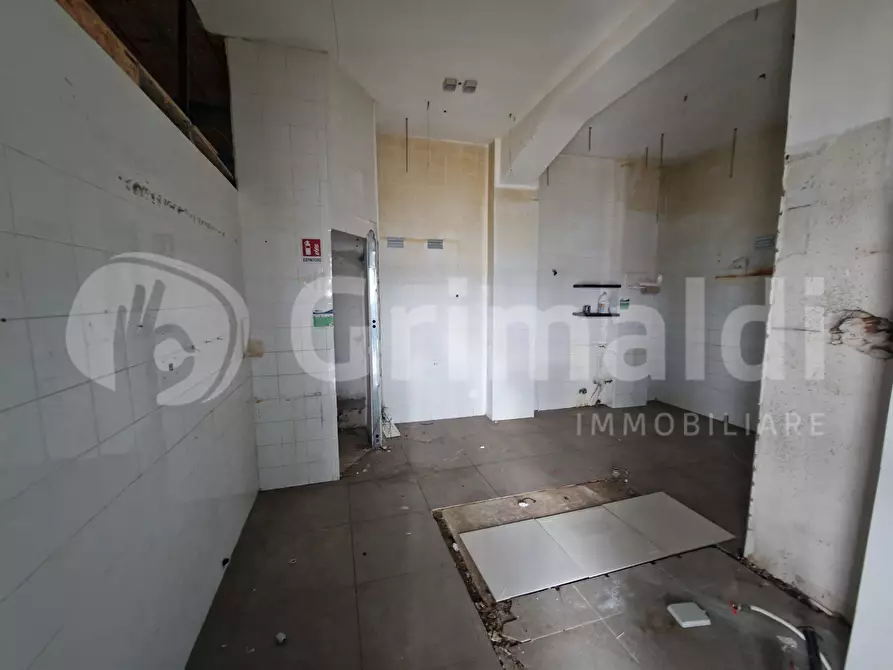 Immagine 17 di Negozio in affitto  in Via Garibaldi, 108 a Messina
