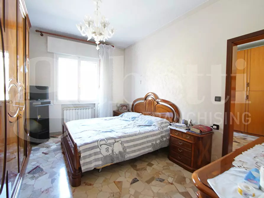 Immagine 14 di Appartamento in vendita  in Via San DonÃ , 221 a Venezia