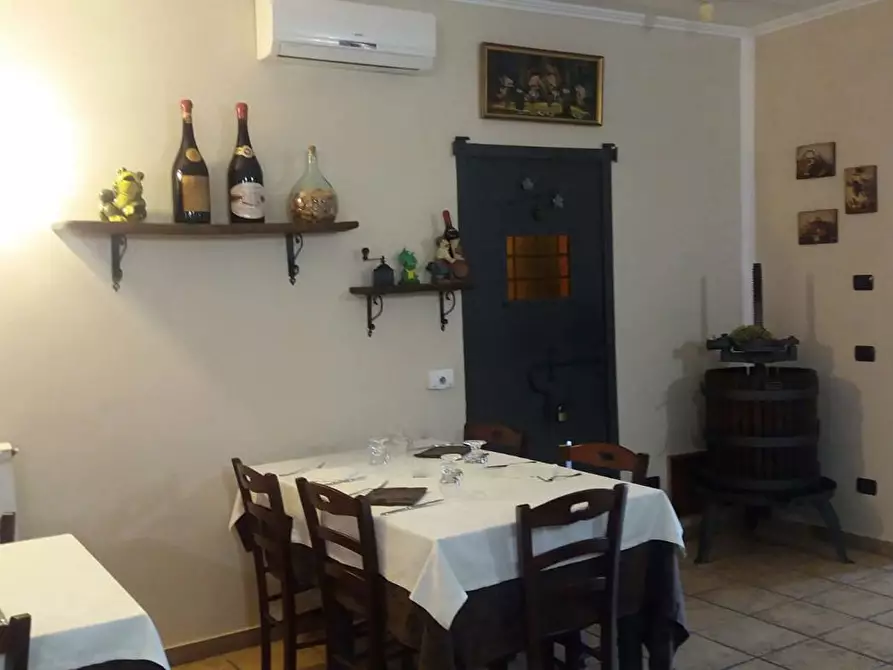 Immagine 20 di Negozio in vendita  in Via Della Fonte, snc a Fontechiari