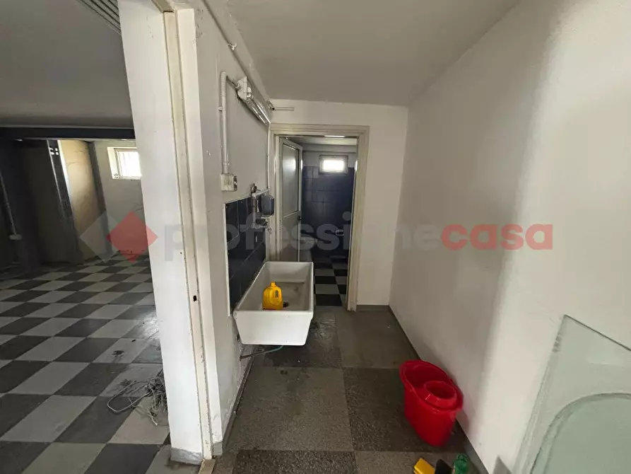 Immagine 4 di Negozio in affitto  in Via casilina km 61., snc a Anagni