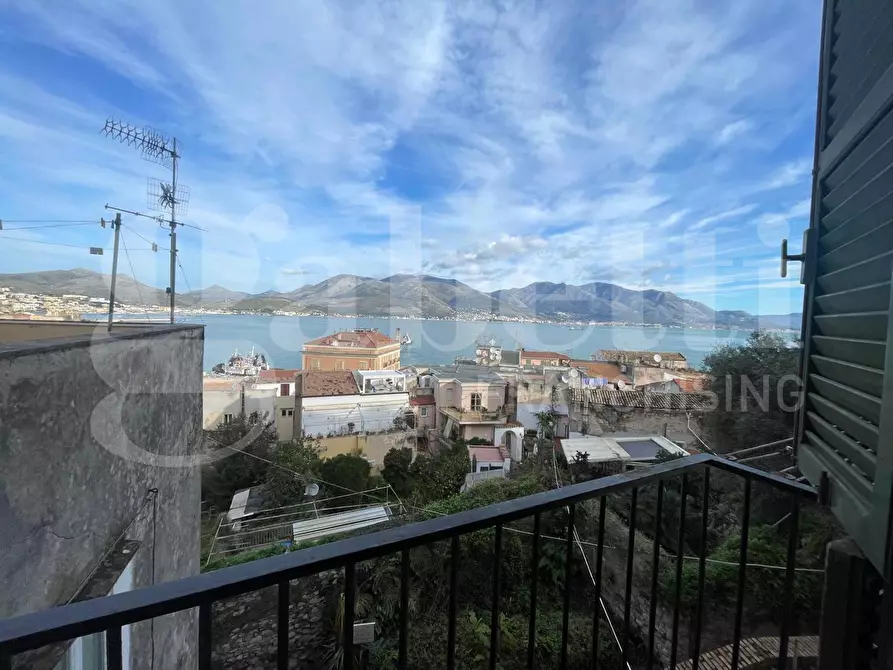 Immagine 29 di Appartamento in vendita  in Via Salita degli Albito, 36 a Gaeta