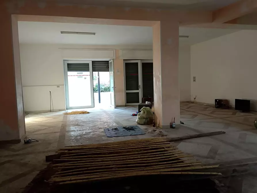 Immagine 49 di Casa indipendente in vendita  in Via Trento a Mondragone