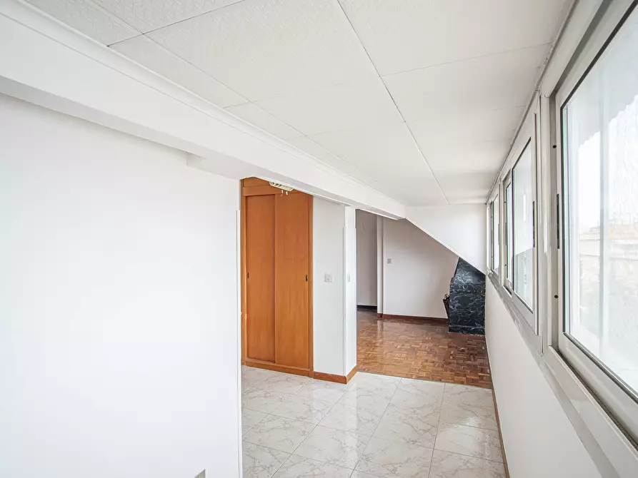 Immagine 32 di Attico in vendita  in Via Capo Palinuro, 24 a Roma