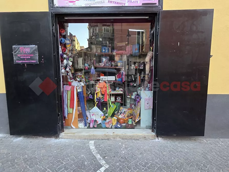 Immagine 3 di Attività commerciale in vendita  in Via Bernardino Martirano, 2/A/b a Napoli