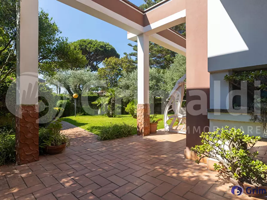 Immagine 35 di Casa bifamiliare in vendita  in Via Stradone sant'Anastasio a Anzio