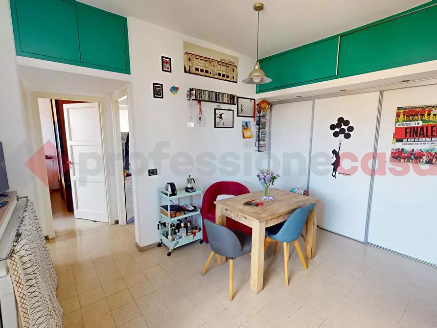 Immagine 5 di Appartamento in vendita  in Via dei Rezzonico a Roma