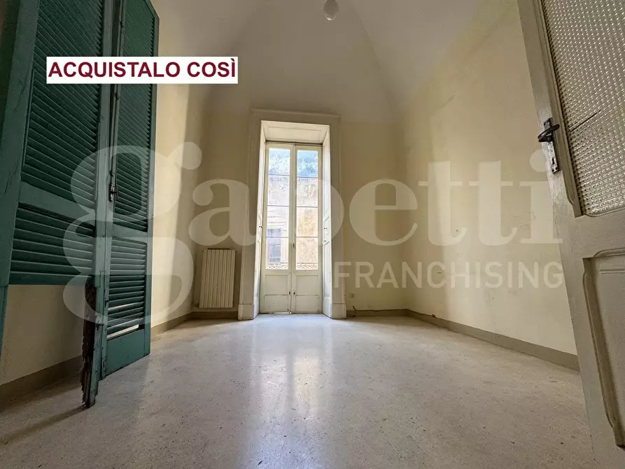 Immagine 10 di Appartamento in vendita  in Via Corte dei Guarini, 11 a Lecce