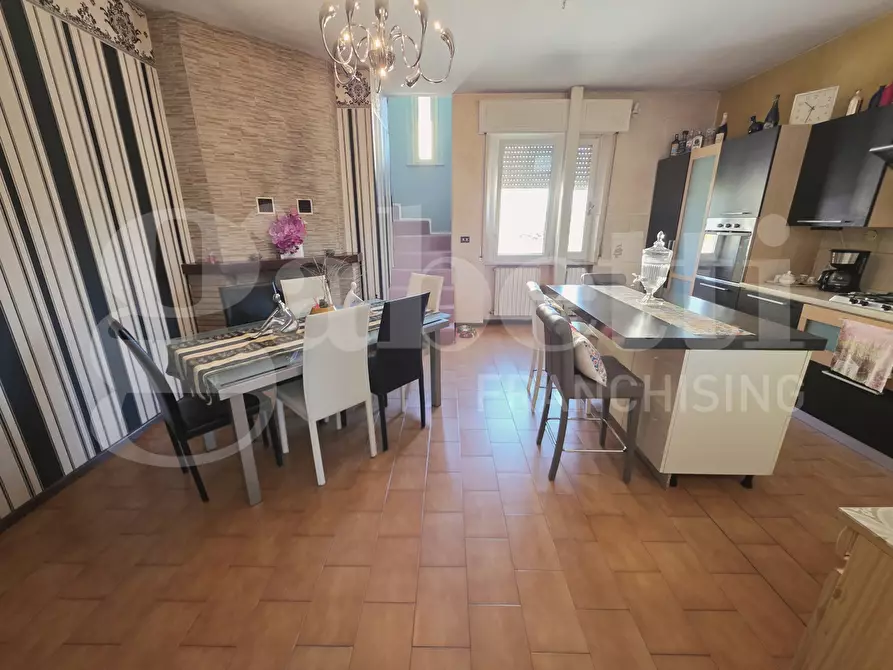 Immagine 13 di Appartamento in vendita  in Via Francesco Petrarca, 5 a Torgiano