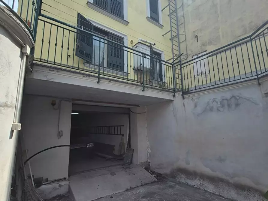 Immagine 11 di Casa indipendente in vendita  in Via Nazionale, 773 a Torre Del Greco