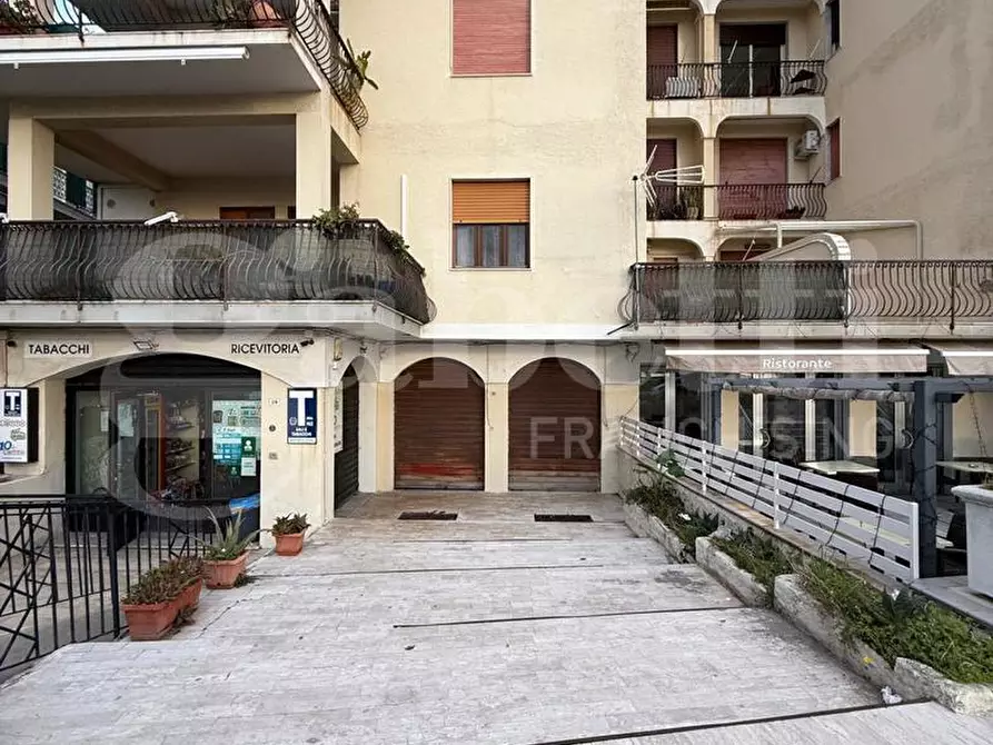 Immagine 1 di Magazzino in vendita  in Via S.S.18 Litoranea, snc a Gizzeria