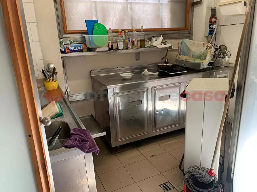 Immagine 6 di Negozio in vendita  in Via MARCONI a Firenze